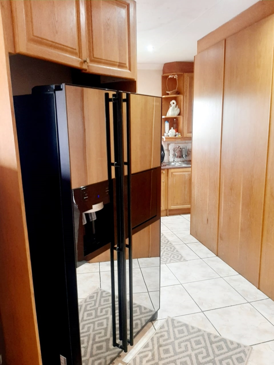 4 Bedroom Property for Sale in Beacon Bay Eastern Cape